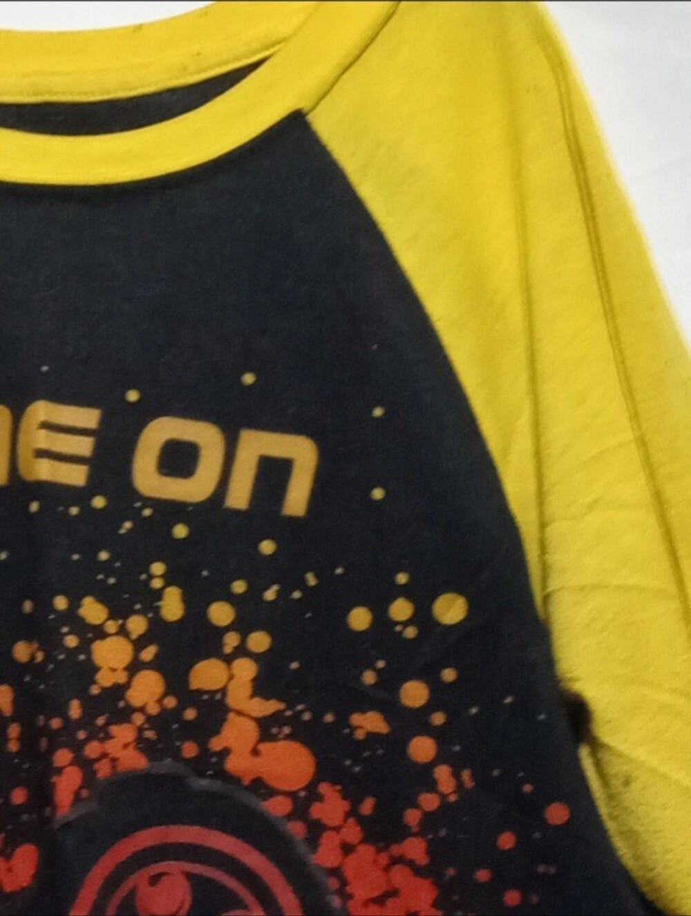tshirt - Picture 3 of 16